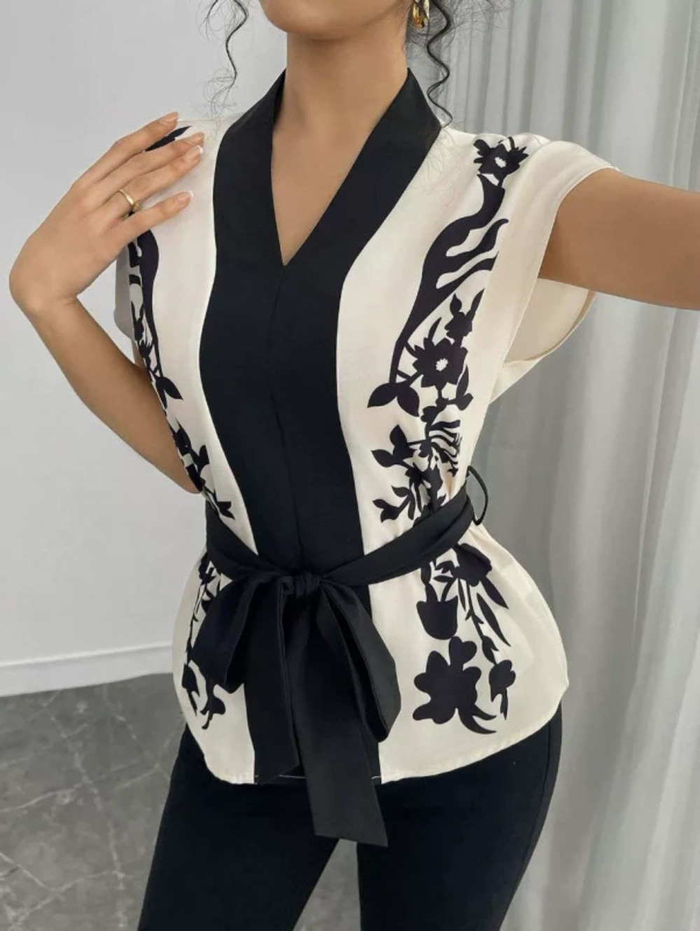 ZARA Printed Chic Collar Top